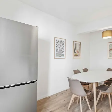 شقة Dove Living Schoenes Fuer 6 *