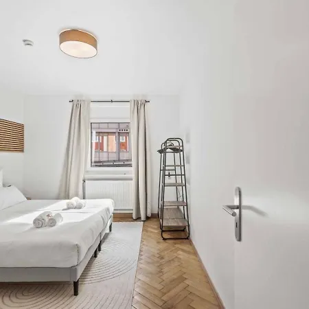 Apartment Dove Living Schoenes Fuer 6