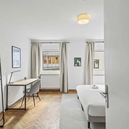 Dove Living Schoenes Fuer 6 شقة شفاندورف إن بايرن